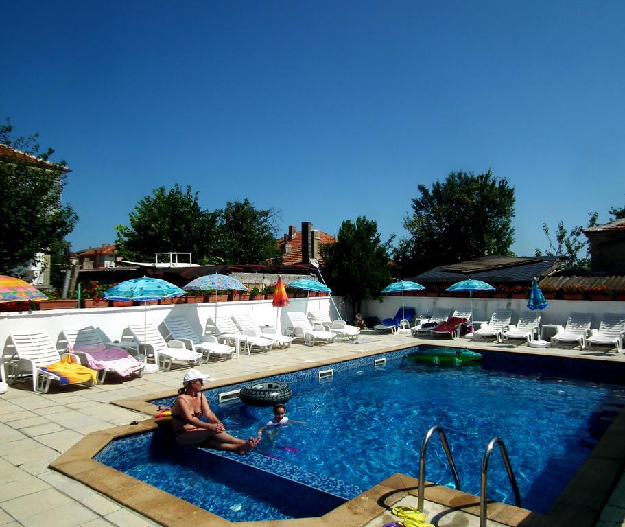 Guest House Olimpiya Sveti Vlas Esterno foto